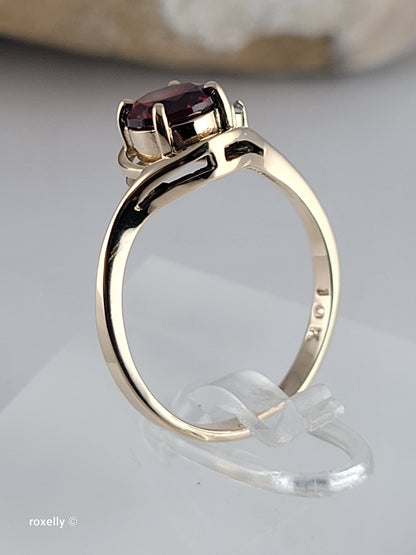 10K Yellow Gold Garnet and Diamond Ring Size 6.5, Solid Gold