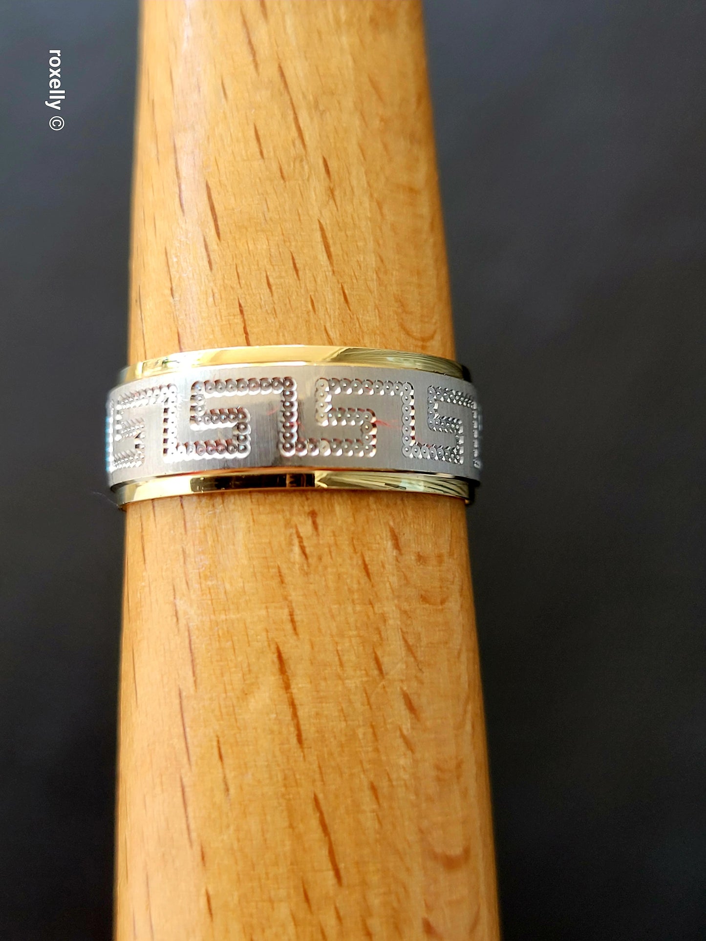 14k Two-Tone Greek Key Design Band Ring Size 7.5, Solid Gold