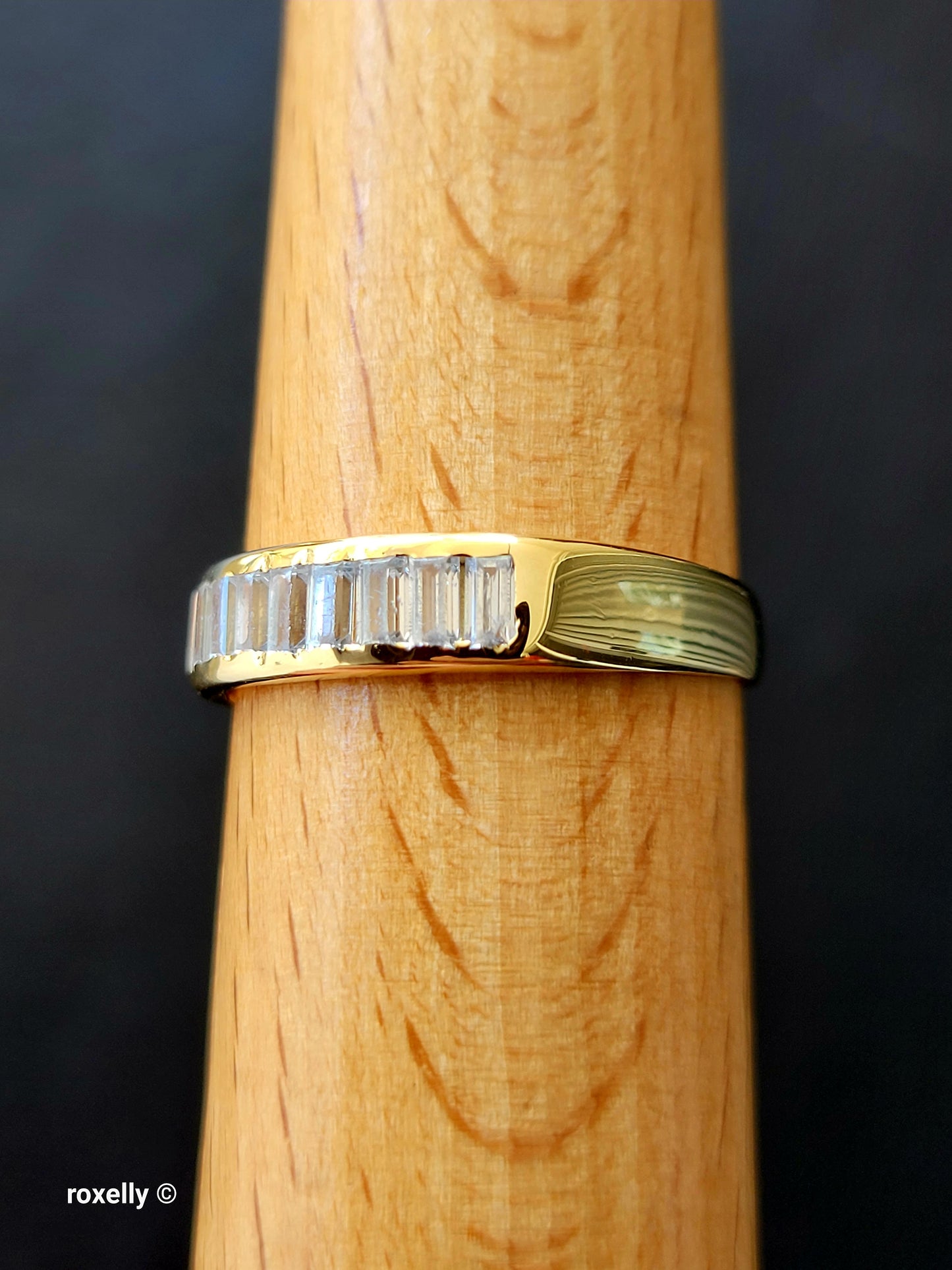 18K Solid Yellow Gold Cubic Zirconia Band Ring Size 11.5 Made in Italy