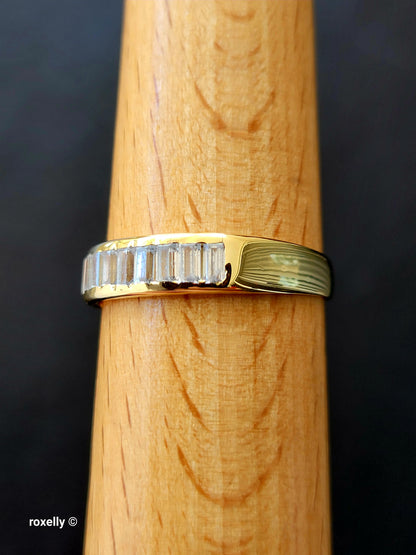 18K Solid Yellow Gold Cubic Zirconia Band Ring Size 11.5 Made in Italy