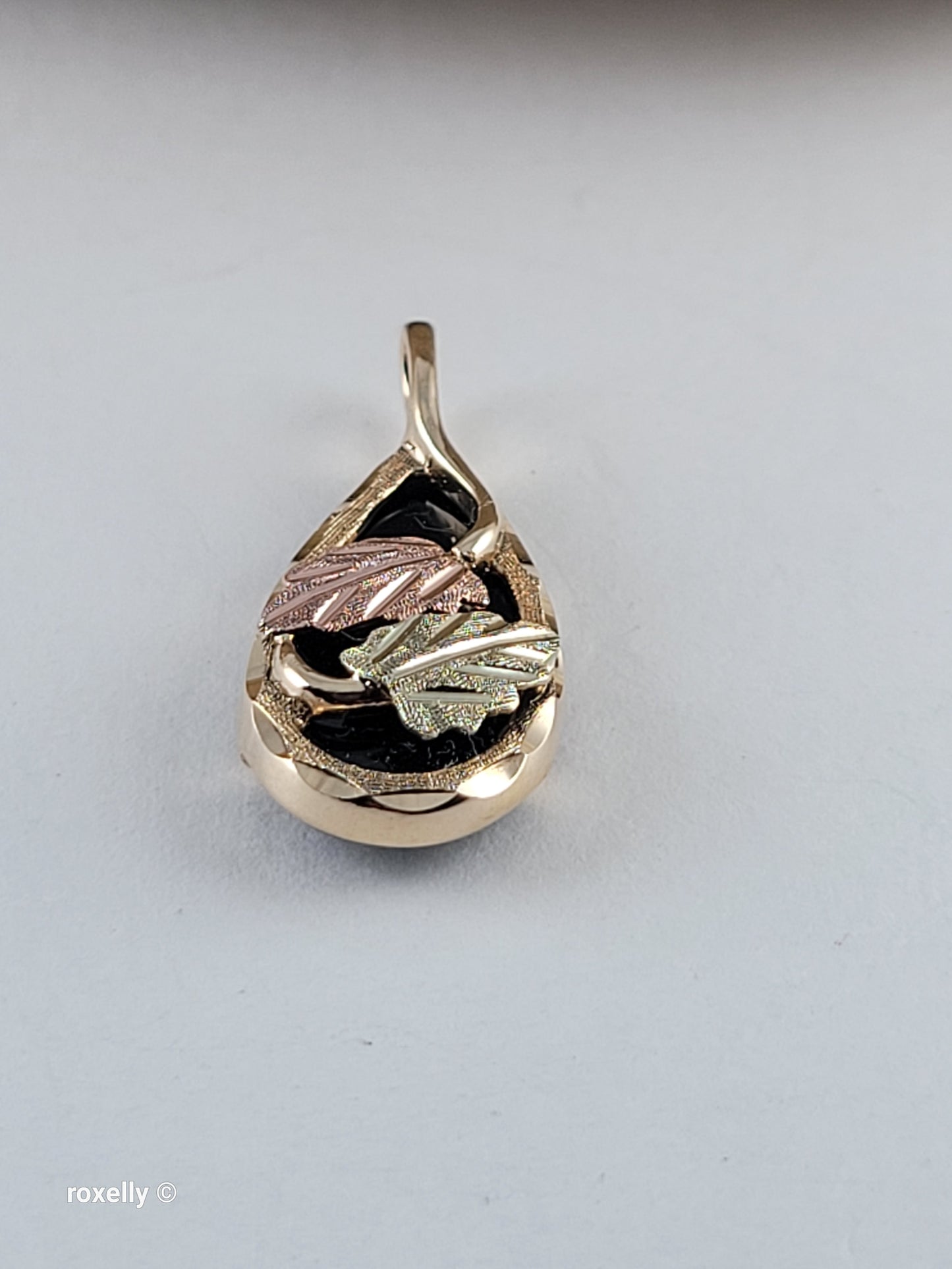 10K Black Hills, Yellow and Rose Gold Leaves and Onyx Teardrop Pendant, Solid Gold