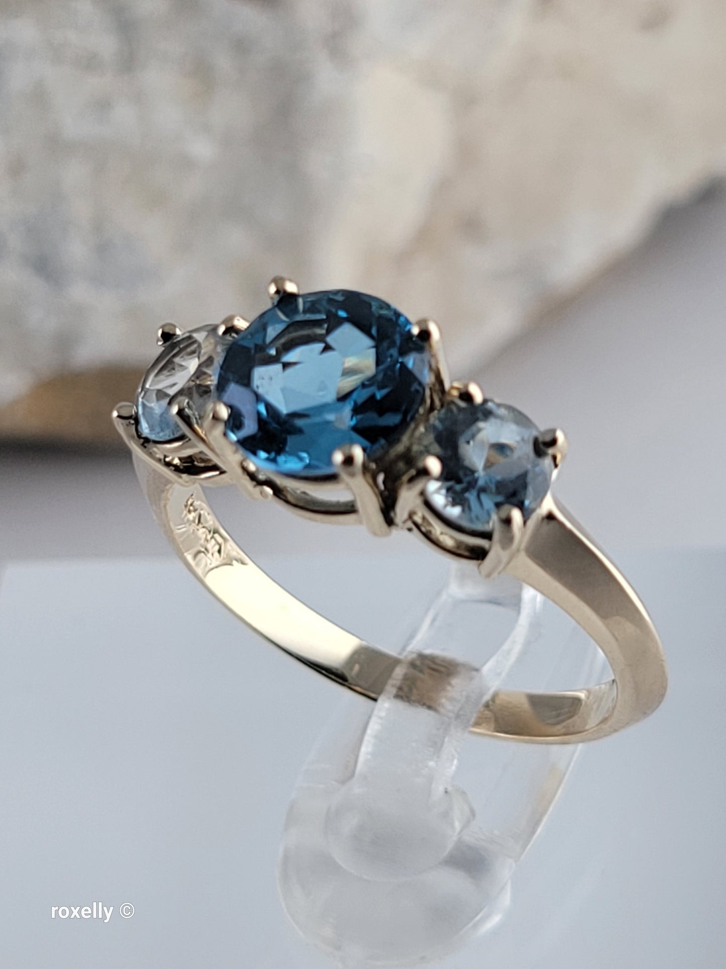 10K Yellow Gold Blue Topaz and Aquamarine Ring Size 6.5, Solid Gold