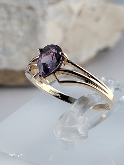 10K Yellow Gold Purple Sapphire Gemstone Ring Size 6.75, Solid gold