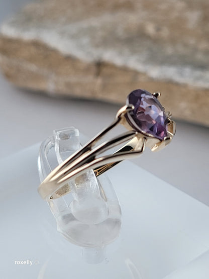10K Yellow Gold Purple Sapphire Gemstone Ring Size 6.75, Solid gold