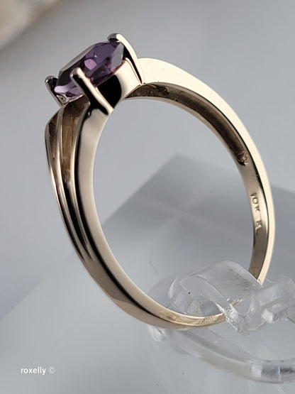 10K Yellow Gold Purple Sapphire Gemstone Ring Size 6.75, Solid gold