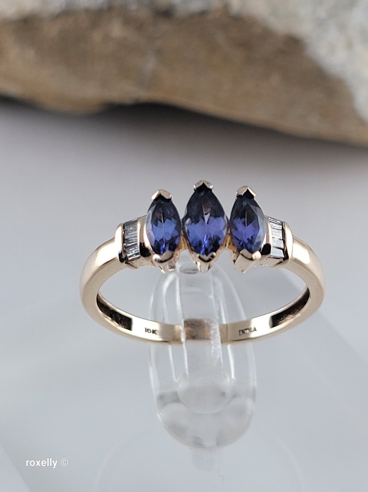 10K Yellow Gold Tanzanite and Diamonds Ring Size 8, Solid Gold!