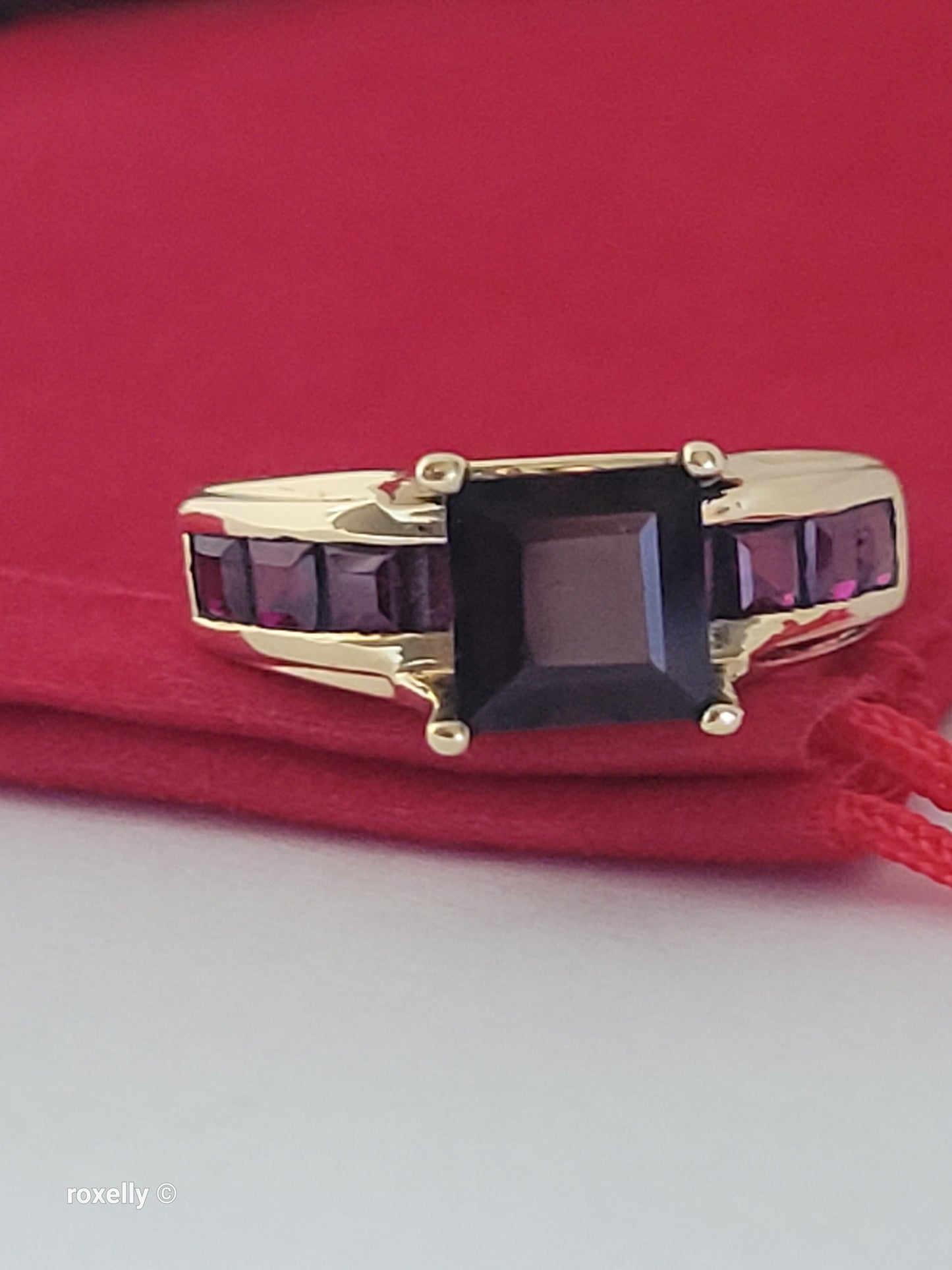 10k Yellow Gold Garnet Gemstones Ring Size 7, Solid Gold