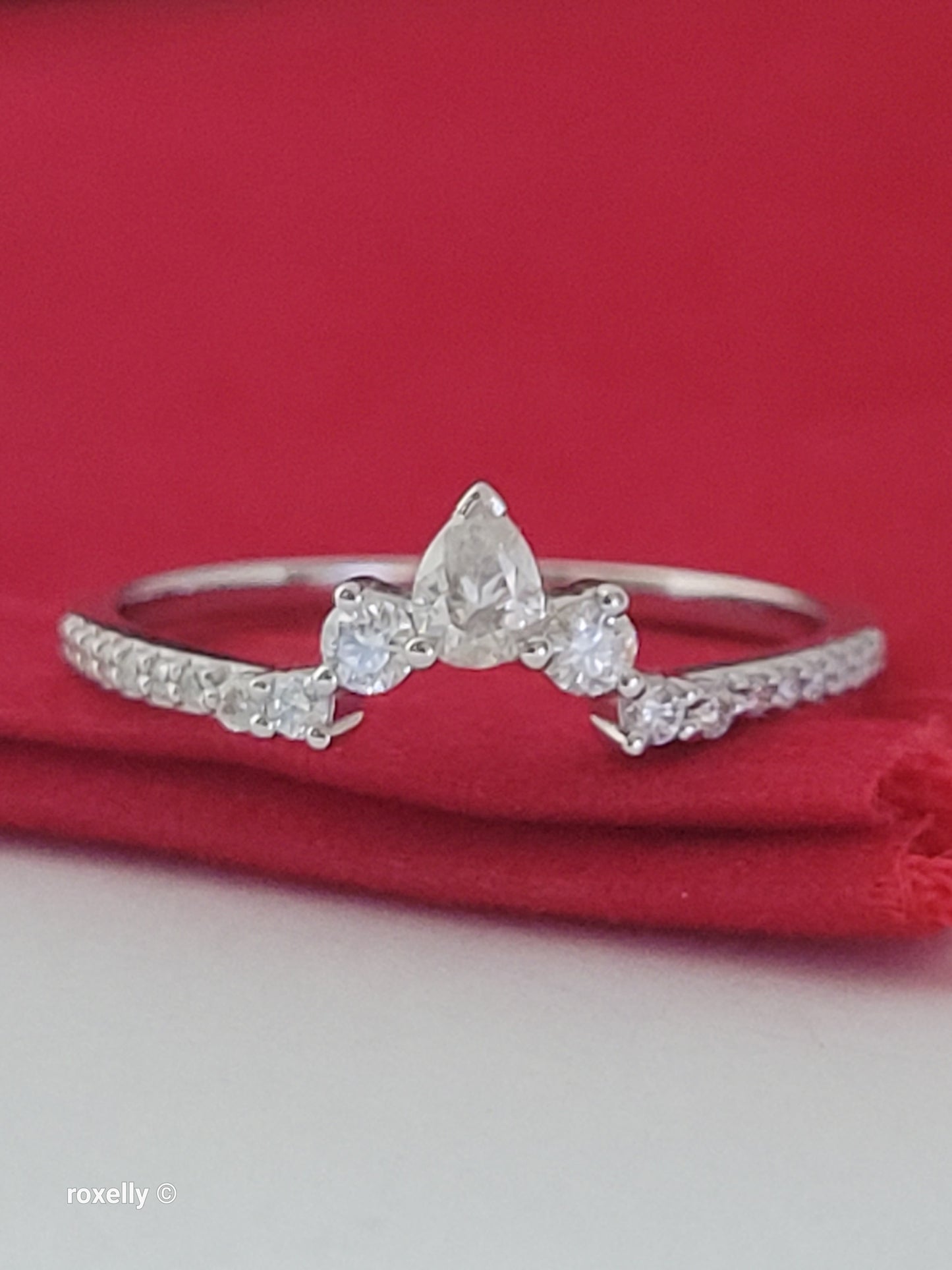14K White Gold Genuine Diamonds Tiara Design Ring Size 8, Solid Gold