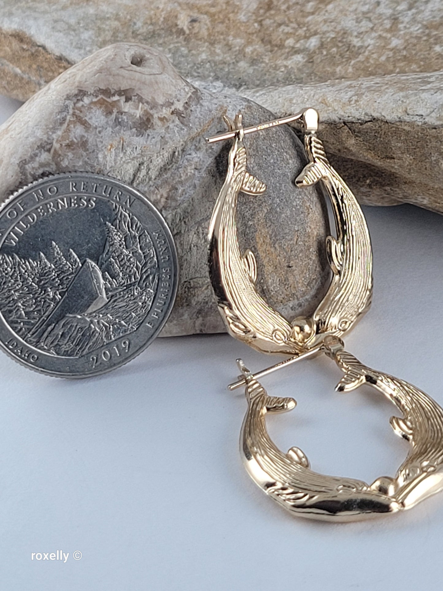 14K Solid Yellow Gold Double Dolphin Hoop Earrings – Perfect Condition