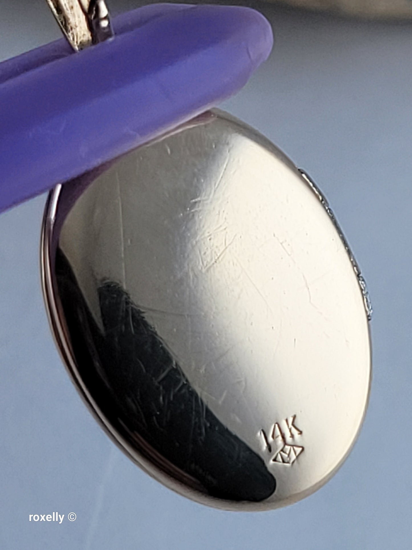 14K Yellow Gold Blue Agate Guardian Angel Cameo Photo Locket Pendant – Incredible Condition