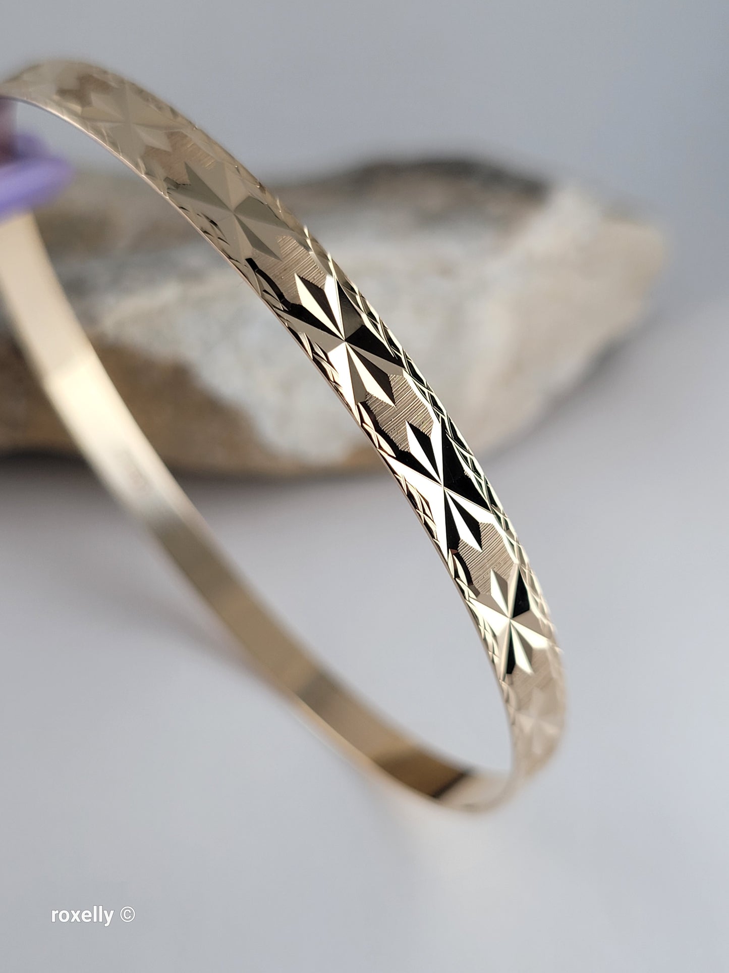 14K Solid Yellow Gold Diamond-Cut Star Bangle Bracelet, Satin Finish  - AMAZING!