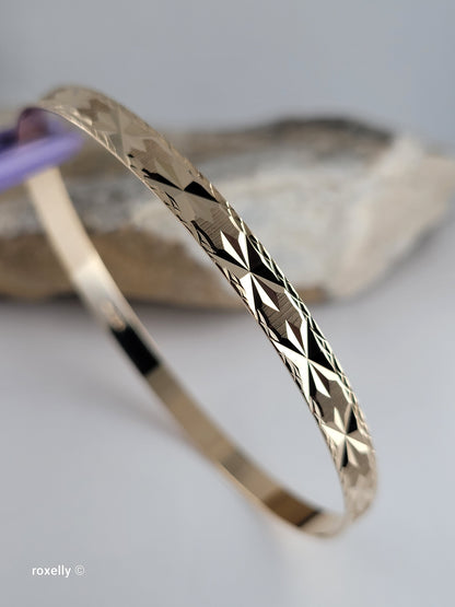 14K Solid Yellow Gold Diamond-Cut Star Bangle Bracelet, Satin Finish  - AMAZING!