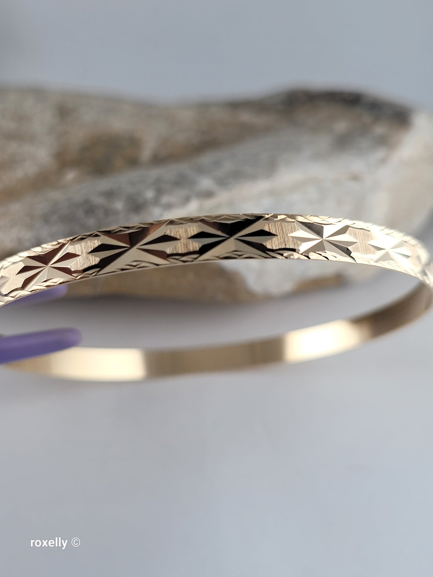 14K Solid Yellow Gold Diamond-Cut Star Bangle Bracelet, Satin Finish  - AMAZING!