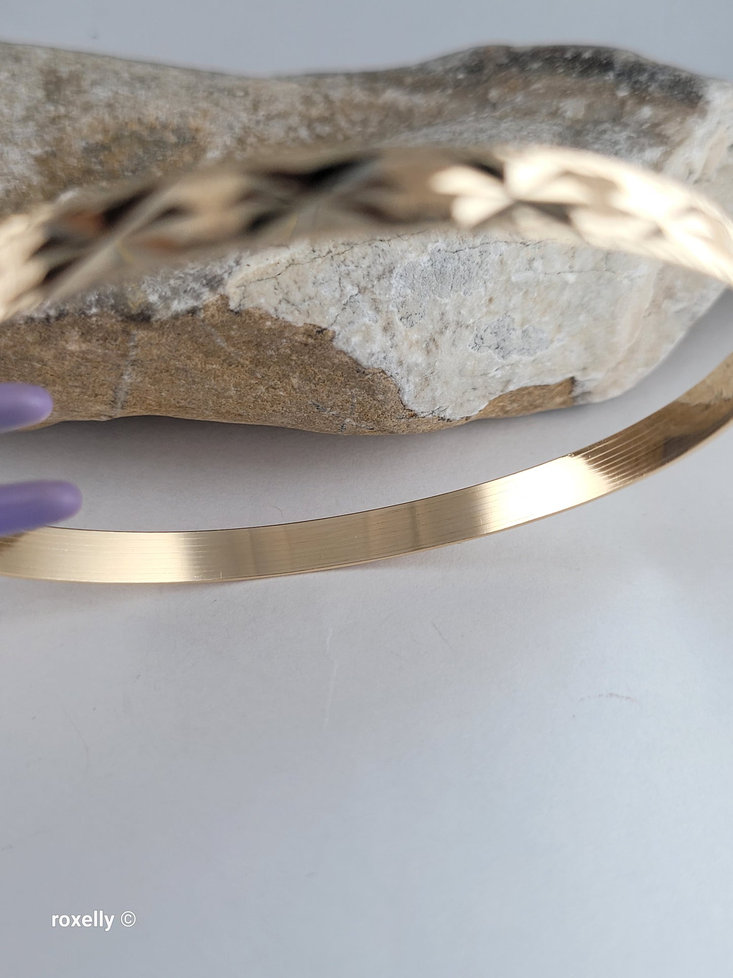 14K Solid Yellow Gold Diamond-Cut Star Bangle Bracelet, Satin Finish  - AMAZING!