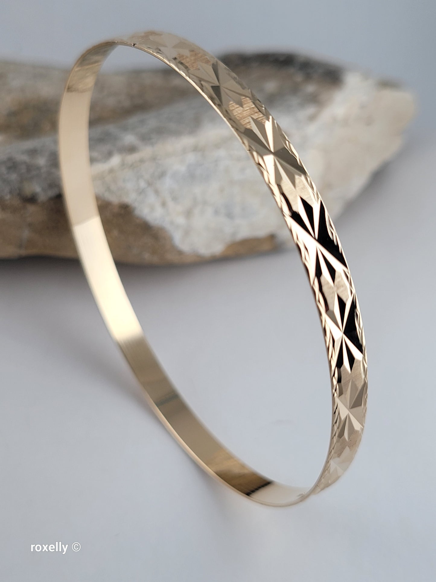 14K Solid Yellow Gold Diamond-Cut Star Bangle Bracelet, Satin Finish  - AMAZING!