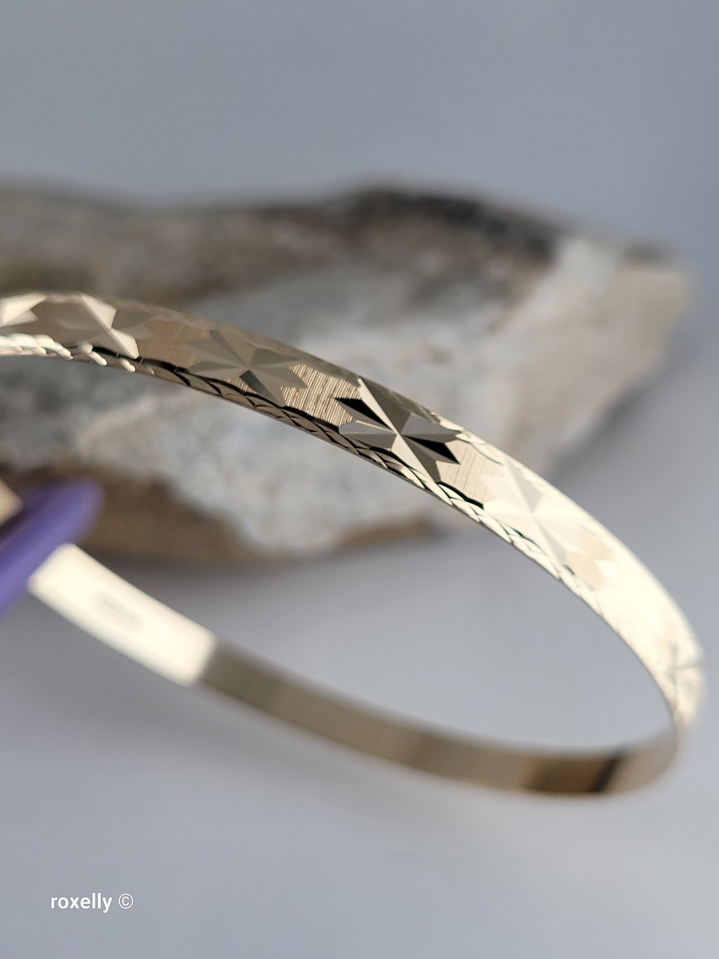 14K Solid Yellow Gold Diamond-Cut Star Bangle Bracelet, Satin Finish  - AMAZING!