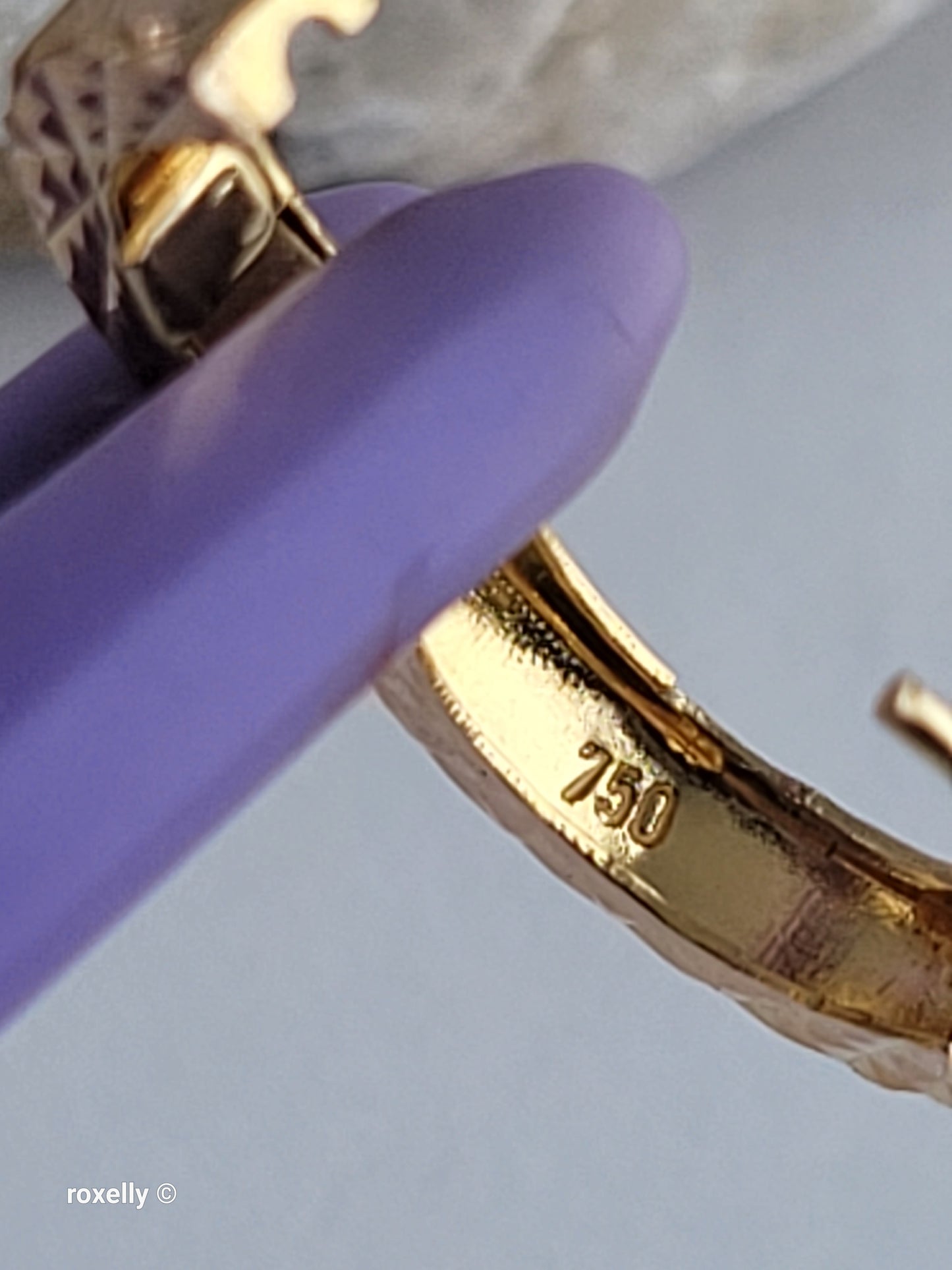 18K Yellow Gold Diamond-Cut Small Single Italian Hoop Earring, Solid Gold!
