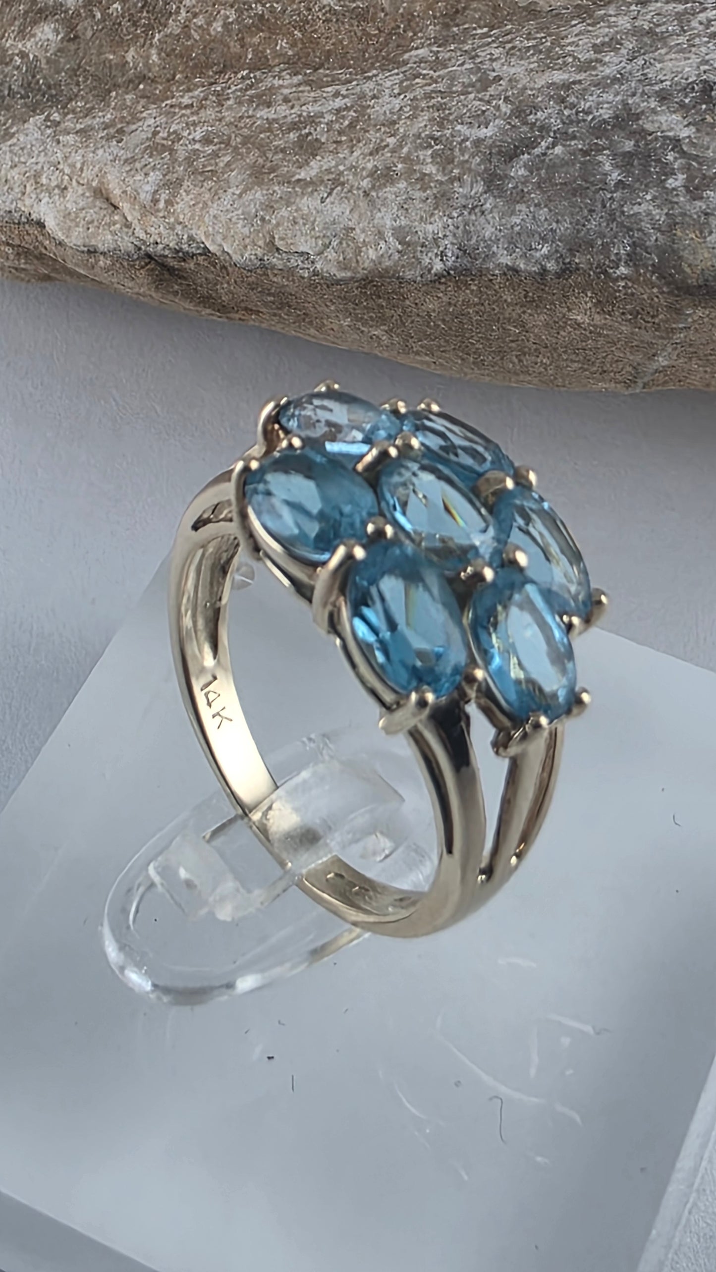 14K Yellow Gold Blue Topaz Cocktail Ring Size 6.5 - Solid Gold