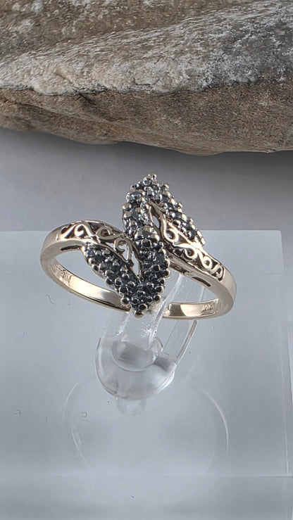 10K Yellow Gold Genuine Diamond Cluster Ring Size 7 - Solid Gold
