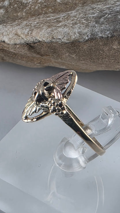 Vintage 10K Yellow & Rose Gold Black Hills Leaves Ring Size 7.5, Solid Gold!