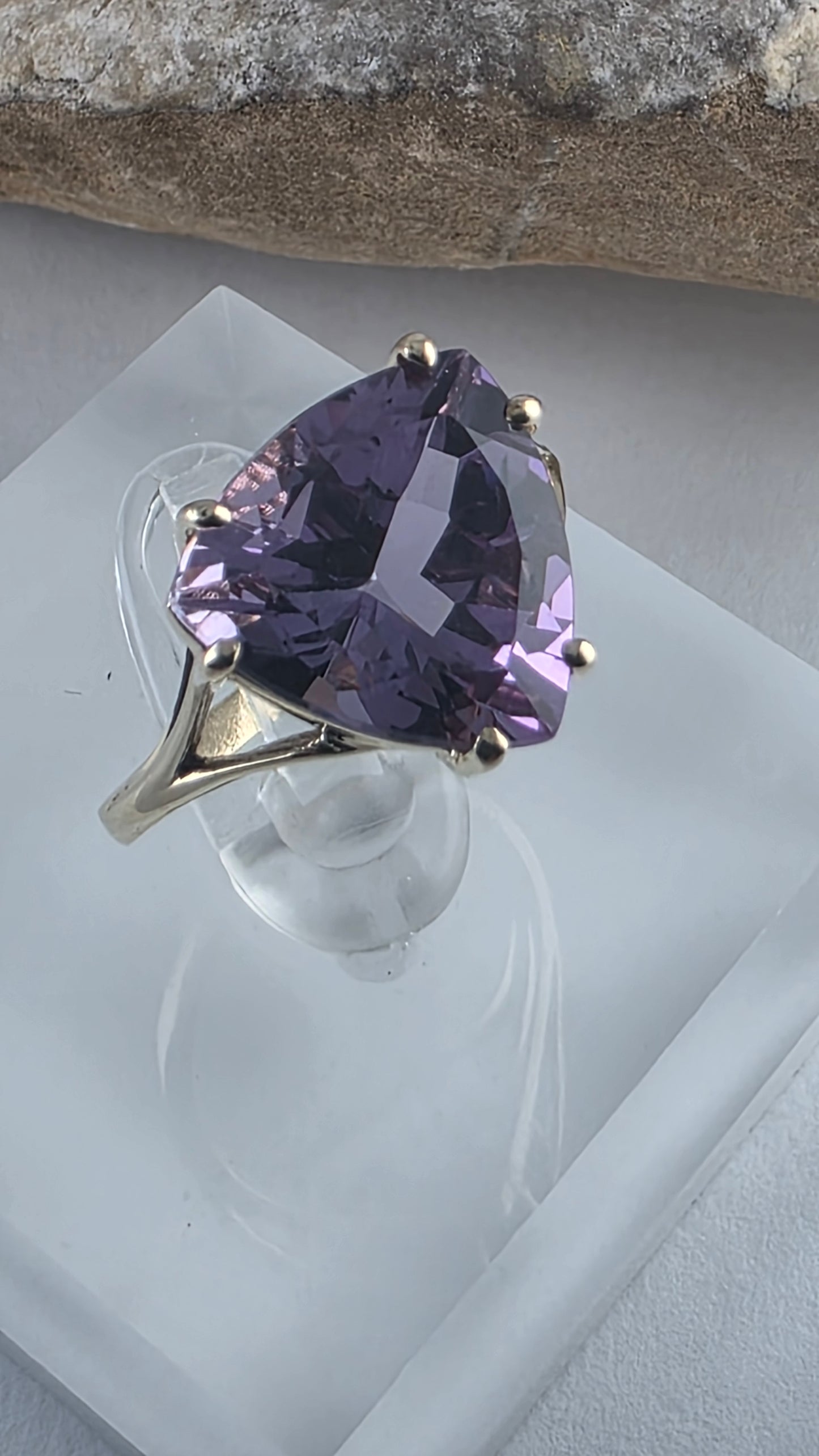 10K Yellow Gold Amethyst Cocktail Ring Size 6, Solid Gold!