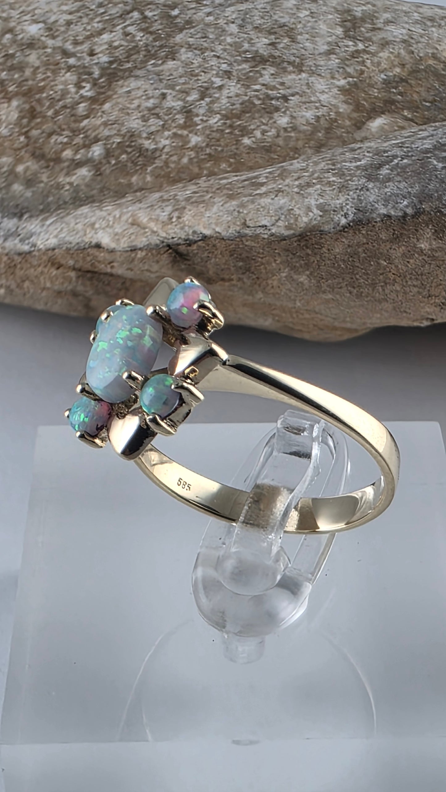 14K Yellow Gold Flower-Shaped Opal Ring Size 8, Solid Gold