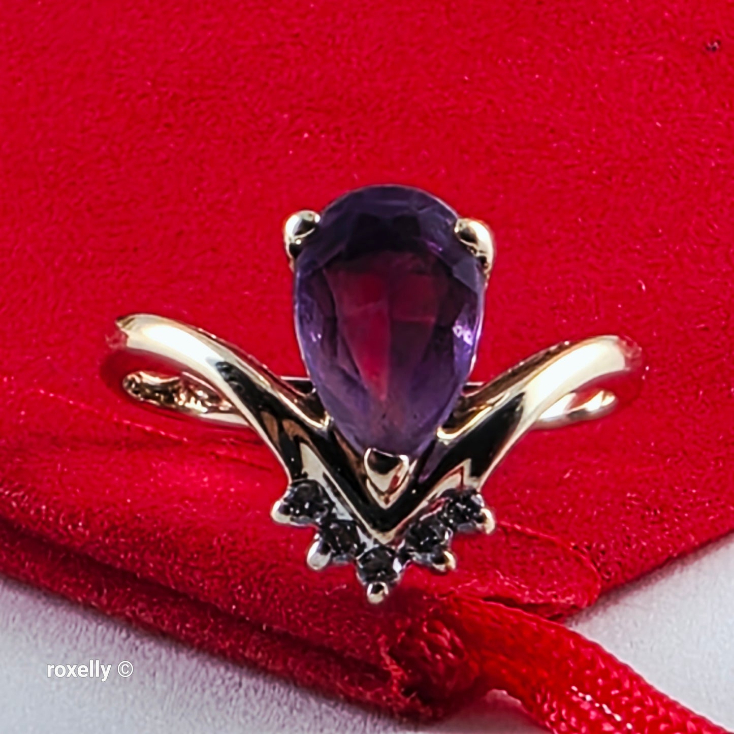 14K Yellow Gold Amethyst and Diamonds Ring Size 6.25 - Solid Gold!