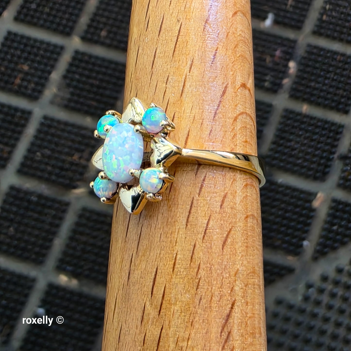 14K Yellow Gold Flower-Shaped Opal Ring Size 8, Solid Gold