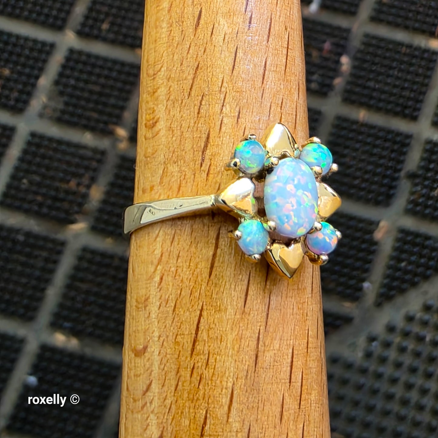 14K Yellow Gold Flower-Shaped Opal Ring Size 8, Solid Gold