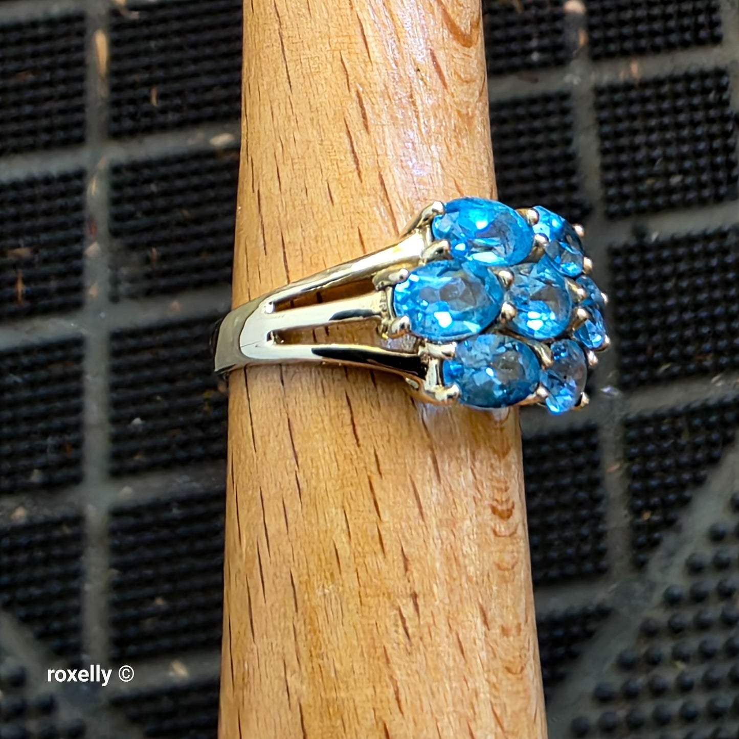 14K Yellow Gold Blue Topaz Cocktail Ring Size 6.5 - Solid Gold