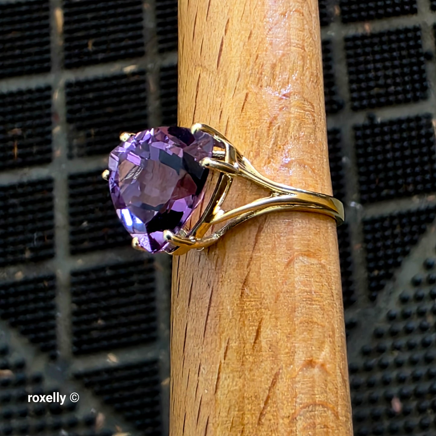 10K Yellow Gold Amethyst Cocktail Ring Size 6, Solid Gold!