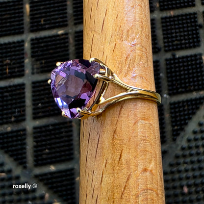 10K Yellow Gold Amethyst Cocktail Ring Size 6, Solid Gold!