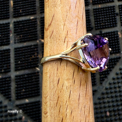 10K Yellow Gold Amethyst Cocktail Ring Size 6, Solid Gold!