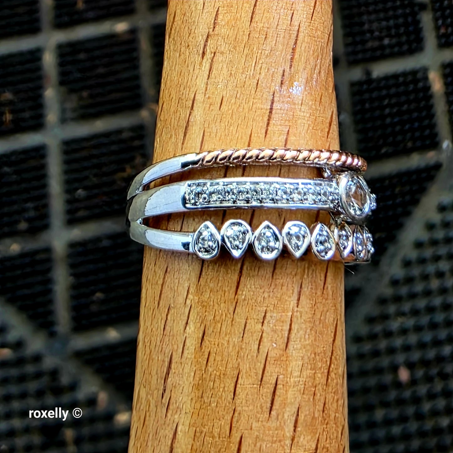 925 Sterling Silver and 10K Rose Gold White Topaz Crown Design Ring Size 6.75!
