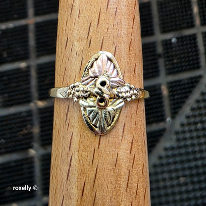 Vintage 10K Yellow & Rose Gold Black Hills Leaves Ring Size 7.5, Solid Gold!