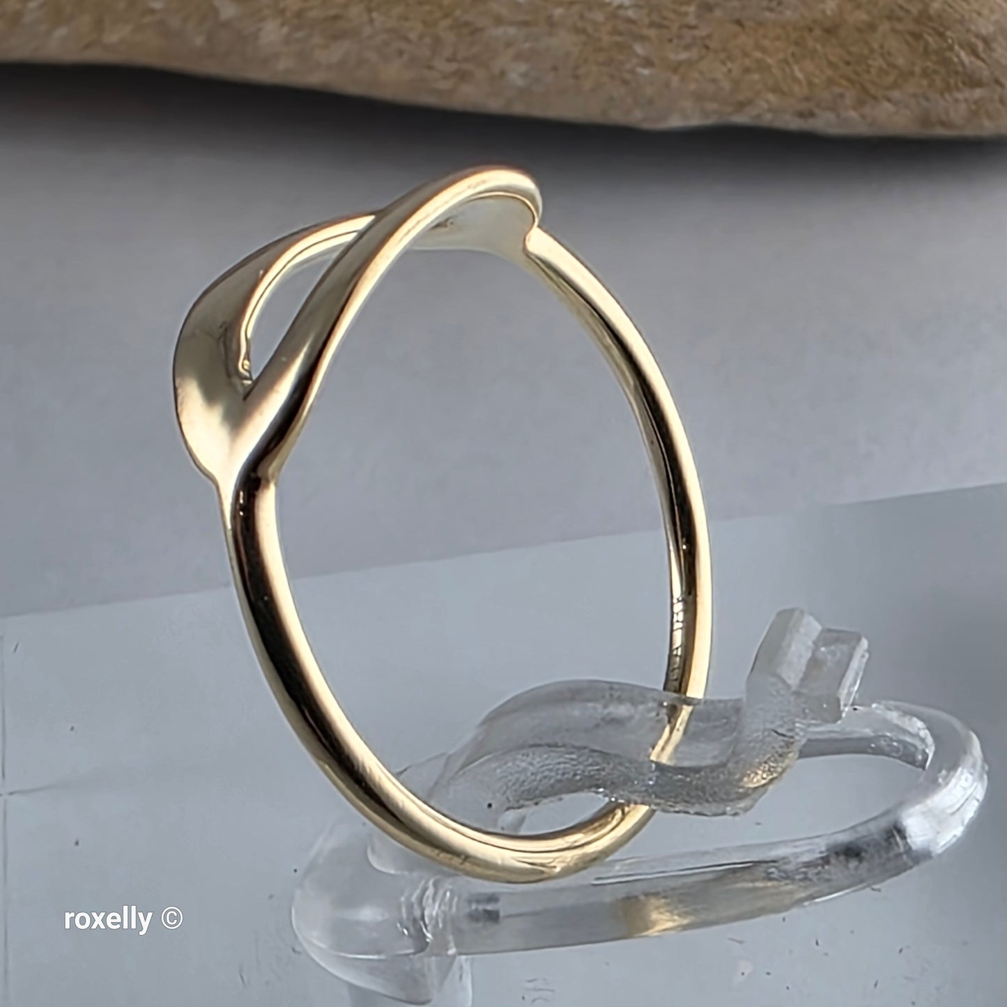 IPPOLITA 18k Solid Gold Modern Minimalist Lightweight Ring – Size 4.75