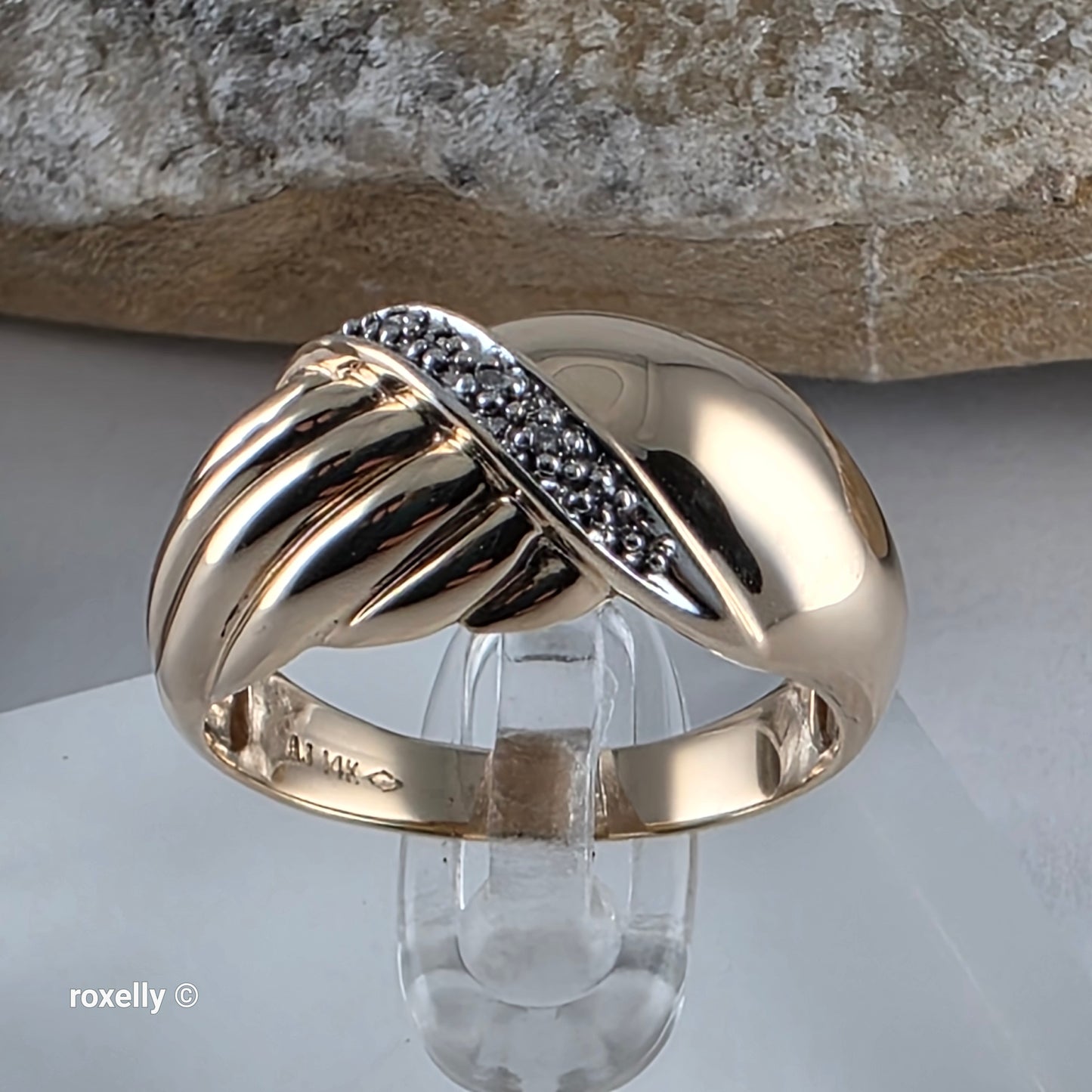 14K Yellow Gold Genuine Diamond Crossover Ribbed Dome Ring Size 8.75!