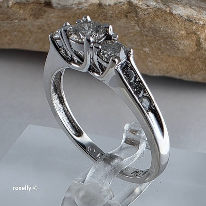 10K White Gold Genuine Diamonds Band Ring Size 7.75 - Solid Gold