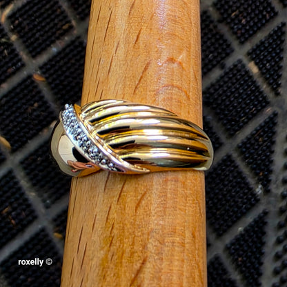 14K Yellow Gold Genuine Diamond Crossover Ribbed Dome Ring Size 8.75!