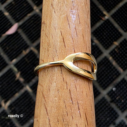 IPPOLITA 18k Solid Gold Modern Minimalist Lightweight Ring – Size 4.75