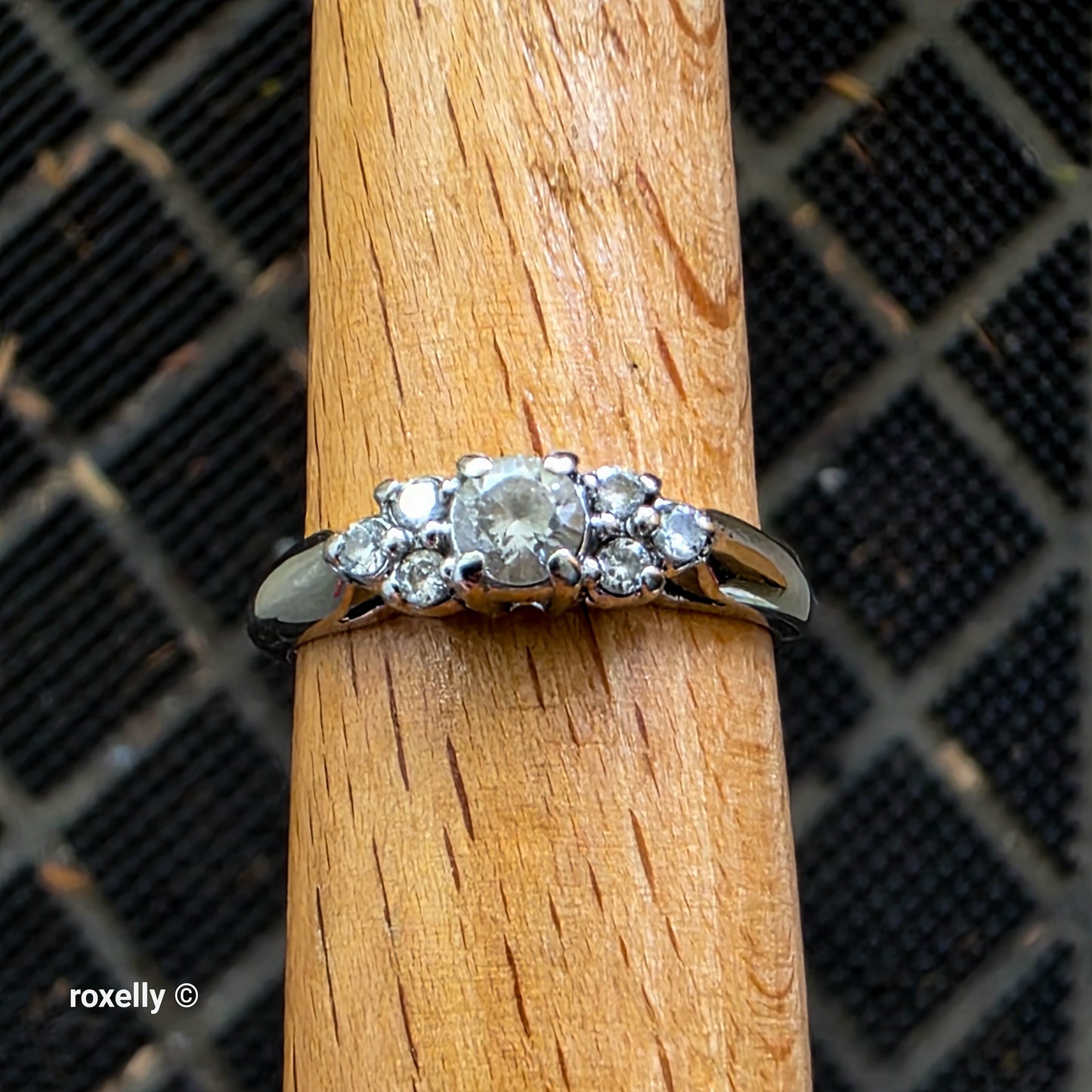 10K White Gold Cubic Zirconia Ring Size 5.75 -Solid Gold!