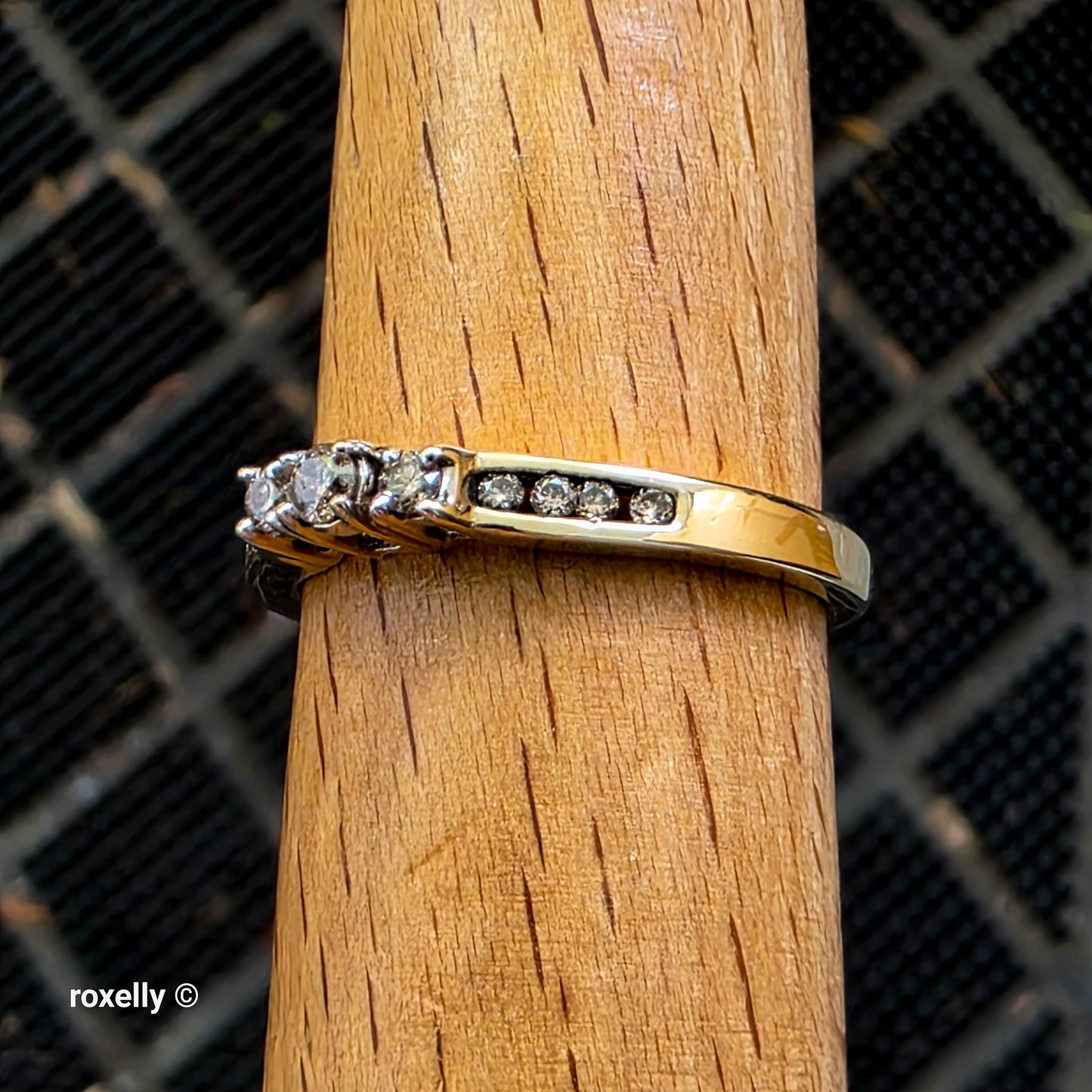 10K Yellow Gold Champagne Genuine Diamond Ring Size 8 - Solid Gold!