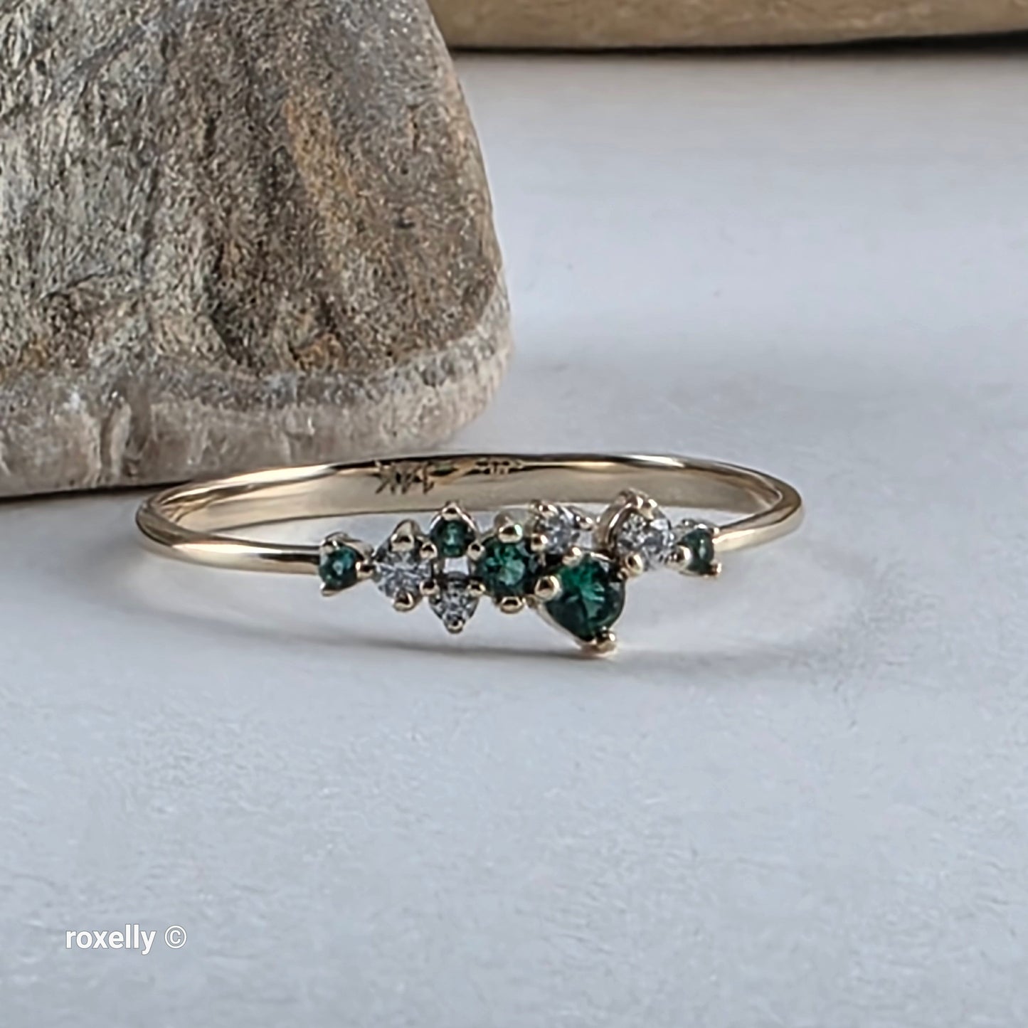 14K Yellow Gold Emeralds & Genuine Diamonds Dainty Lightweight Ring Size 8.5
