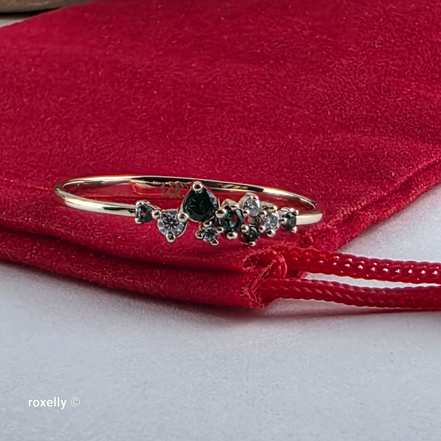 14K Yellow Gold Emeralds & Genuine Diamonds Dainty Lightweight Ring Size 8.5