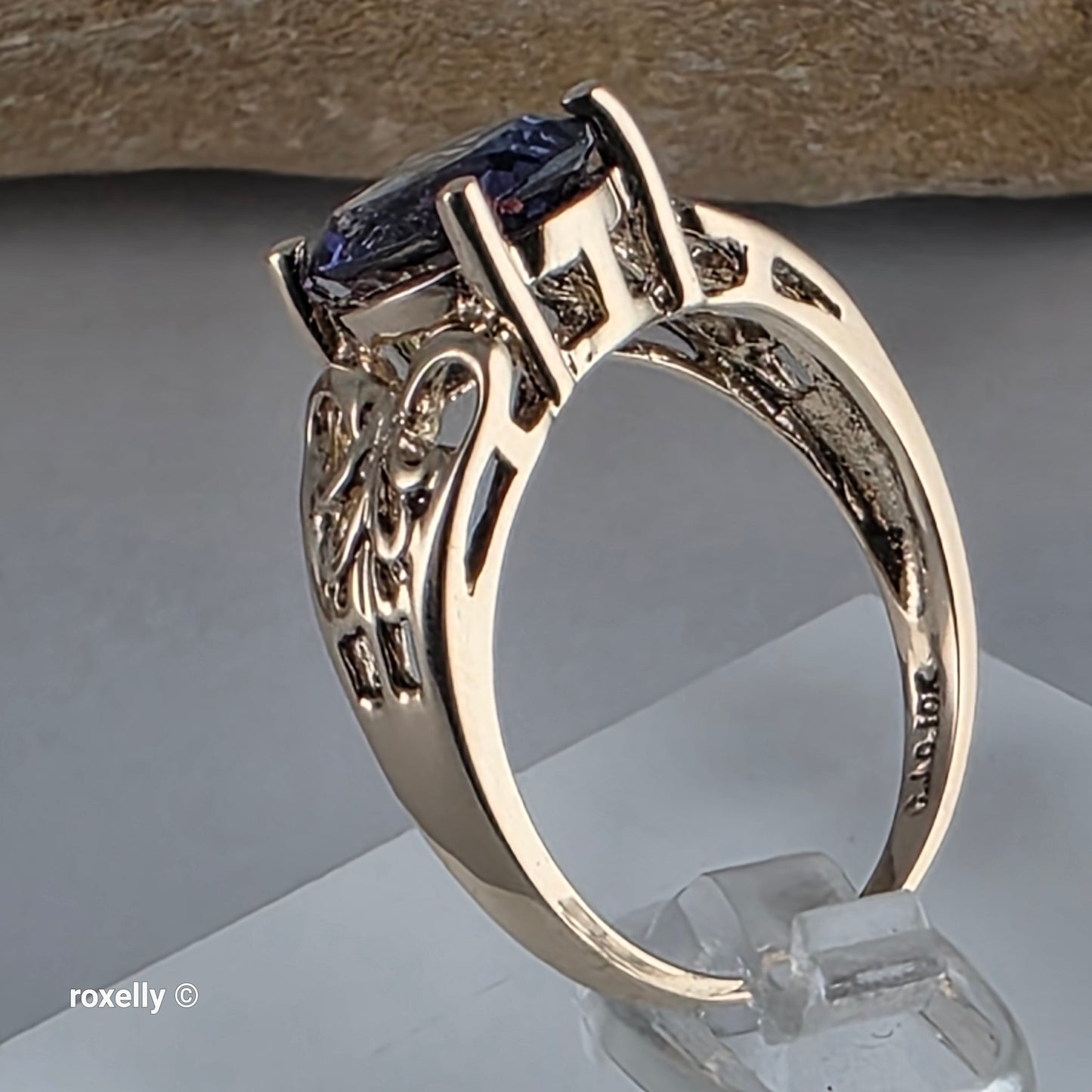 10K Yellow Gold Tanzanite Gemstone Cocktail Ring Size 6 - Solid Gold!