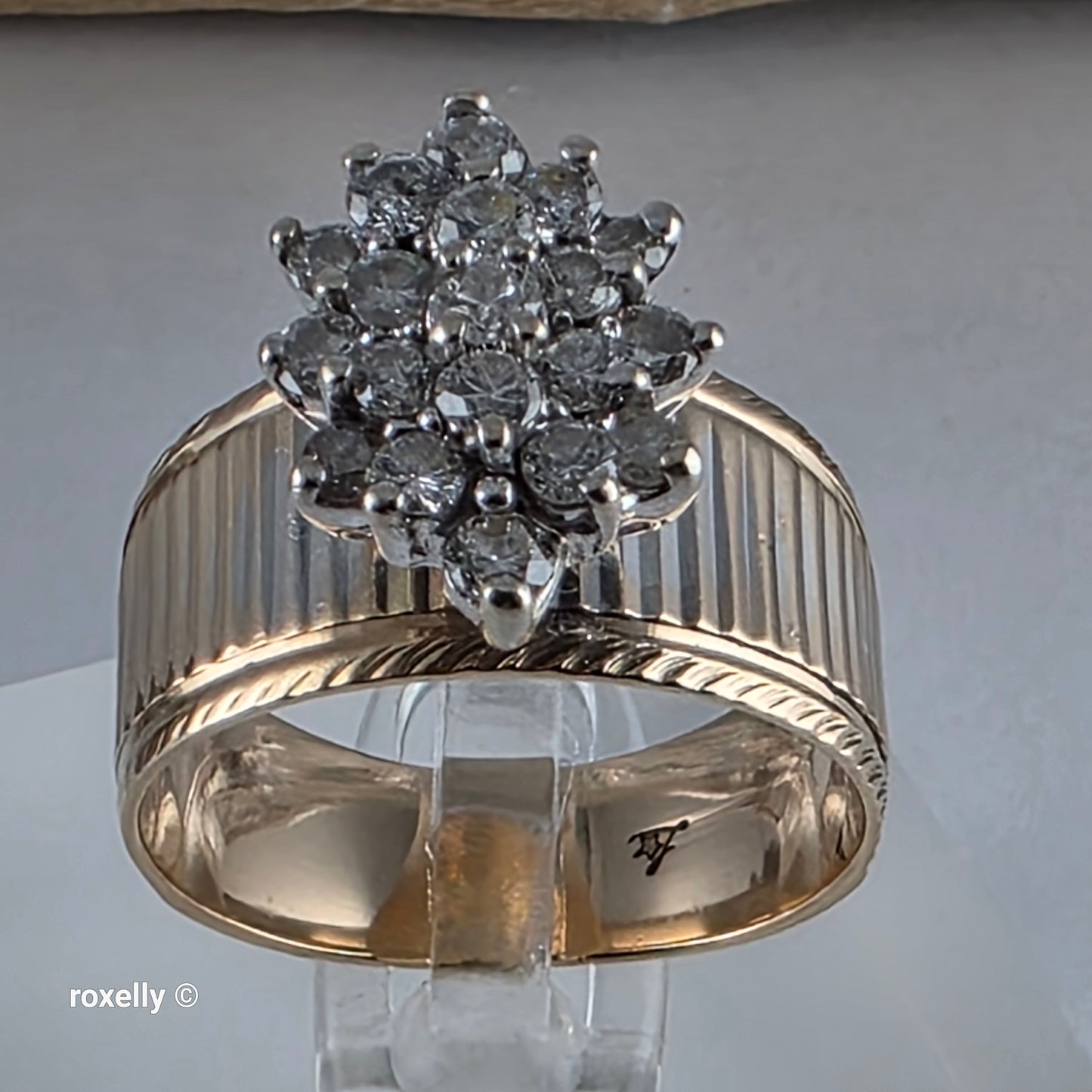 14K Yellow Gold Natural Diamonds Cluster Ring Size 7.75 - Solid Gold