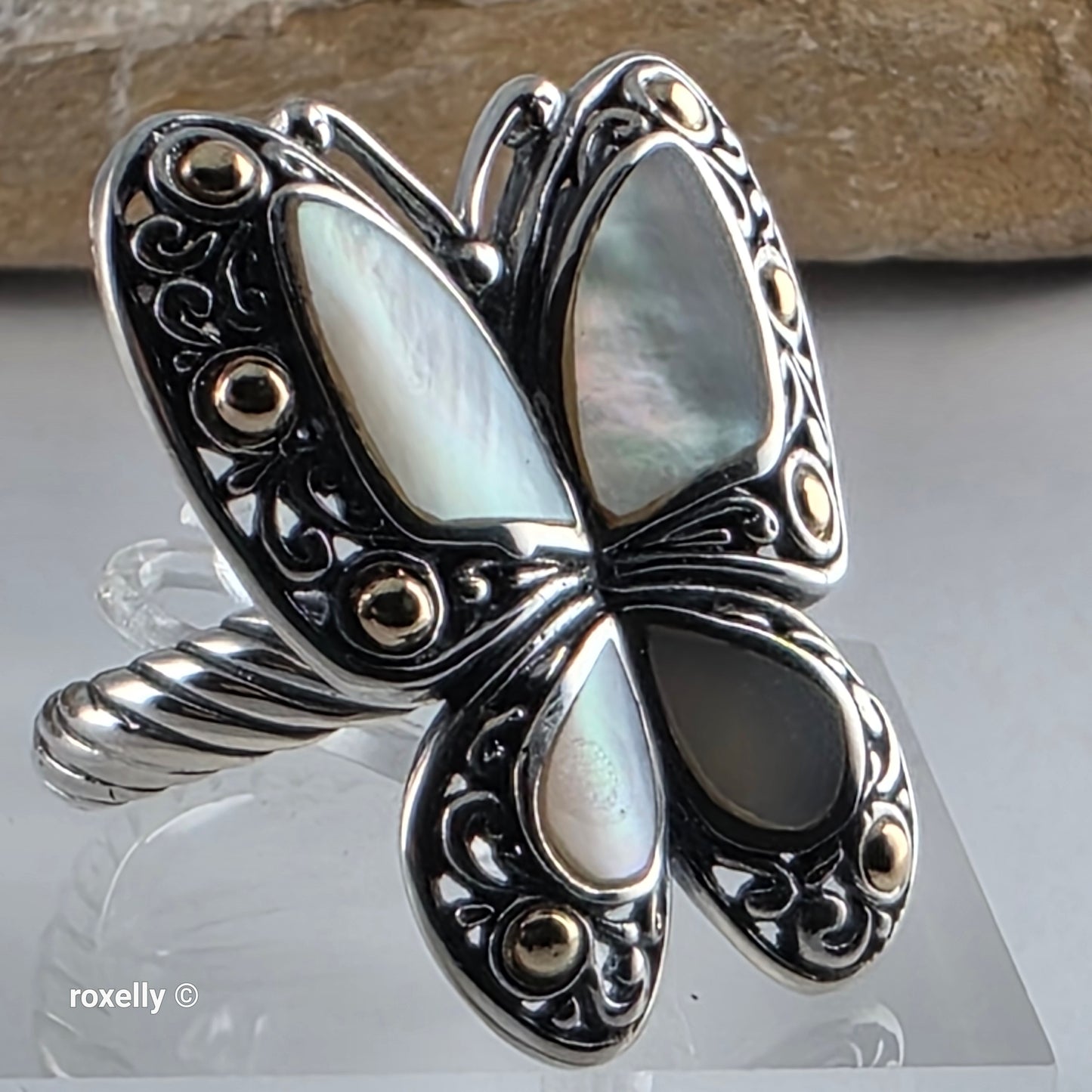 925 Sterling Silver and 18K Yellow Gold Butterfly-Shaped Mother of Pearls Ring Size 9