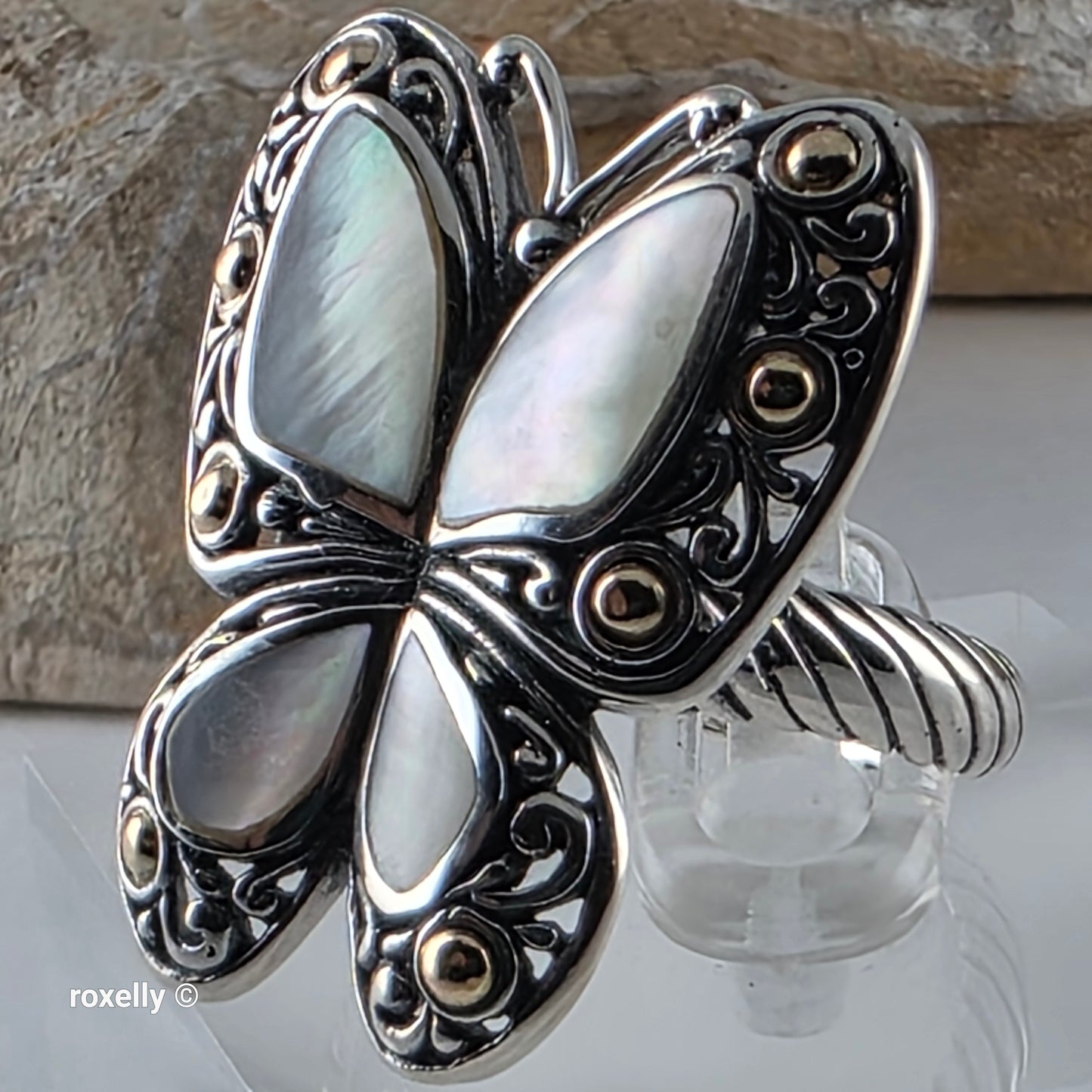 925 Sterling Silver and 18K Yellow Gold Butterfly-Shaped Mother of Pearls Ring Size 9