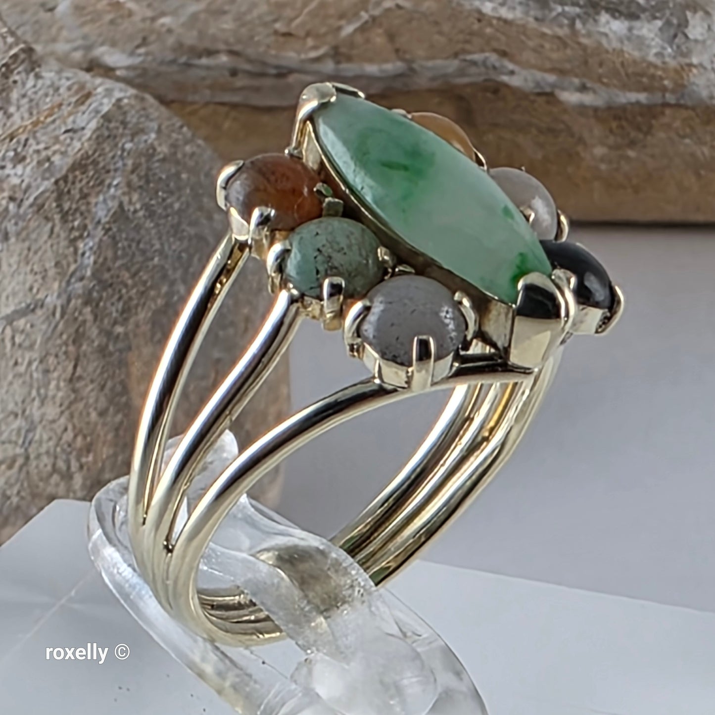 14K Yellow Gold Multi-Tone Jade Gemstones Ring Size 5.25 - Solid Gold