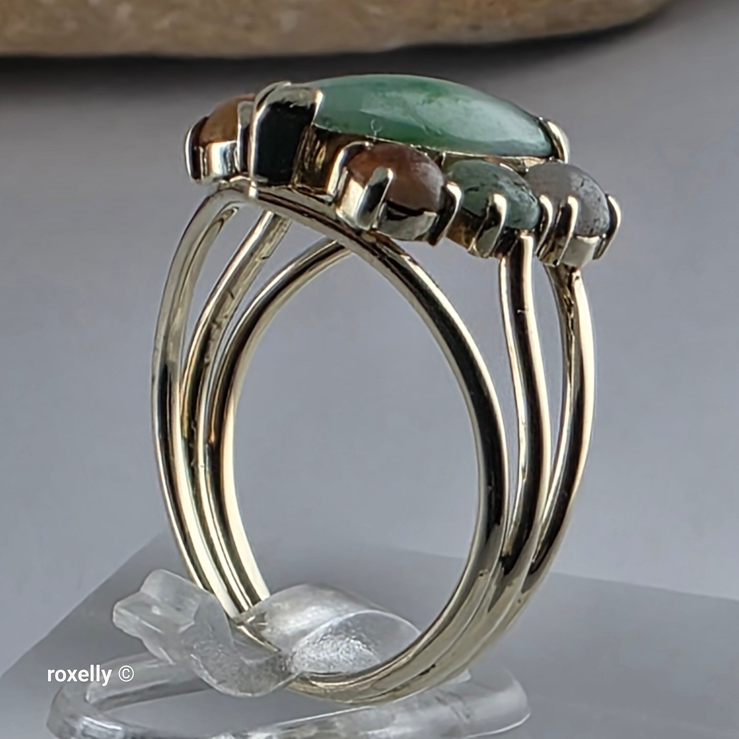 14K Yellow Gold Multi-Tone Jade Gemstones Ring Size 5.25 - Solid Gold
